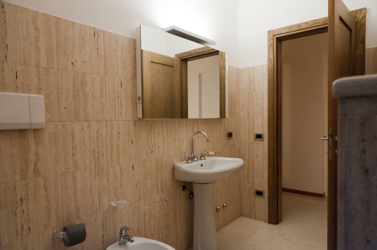 蒙赞巴诺Casale Del Sole Garda住宿加早餐旅馆 外观 照片