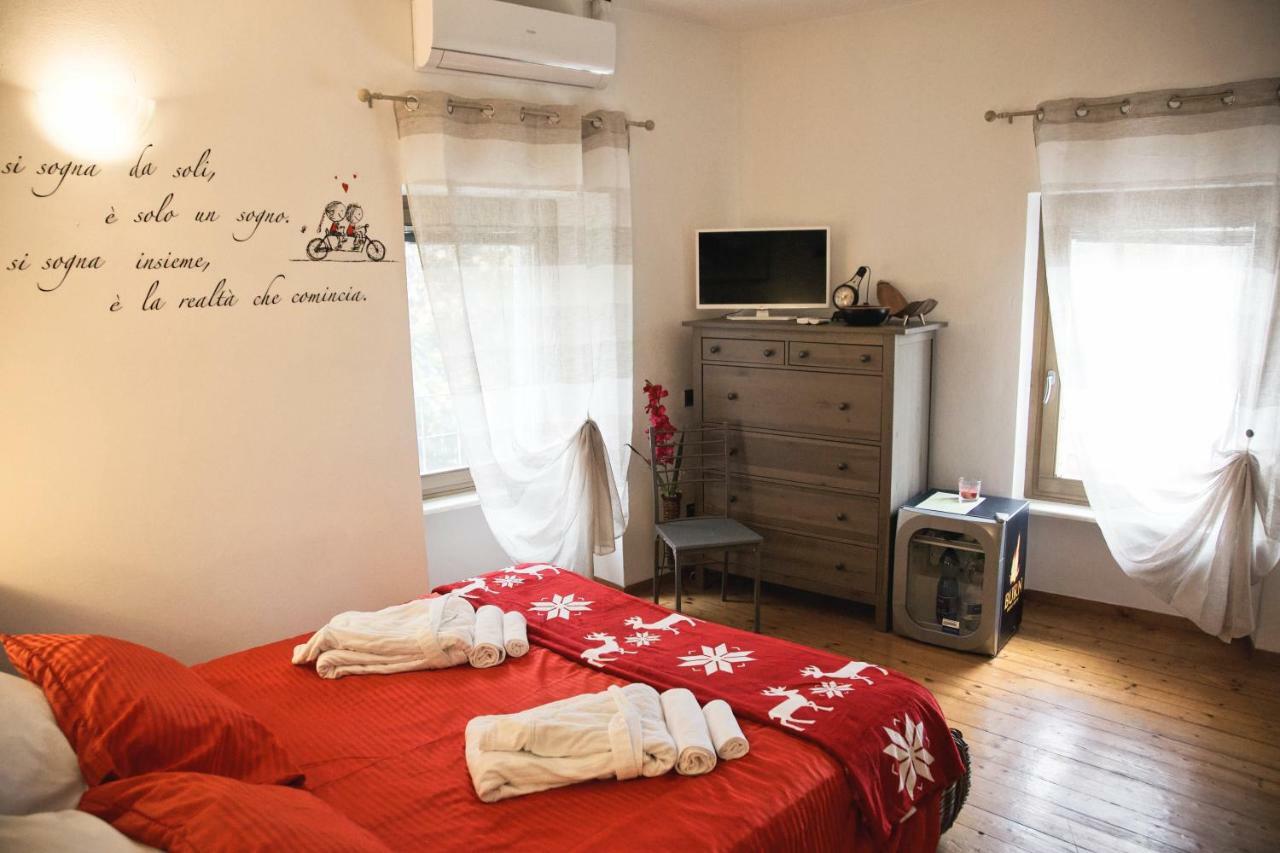蒙赞巴诺Casale Del Sole Garda住宿加早餐旅馆 外观 照片